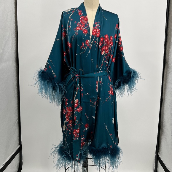 NWT Midi Kimono with feathers - Picture 10 of 13